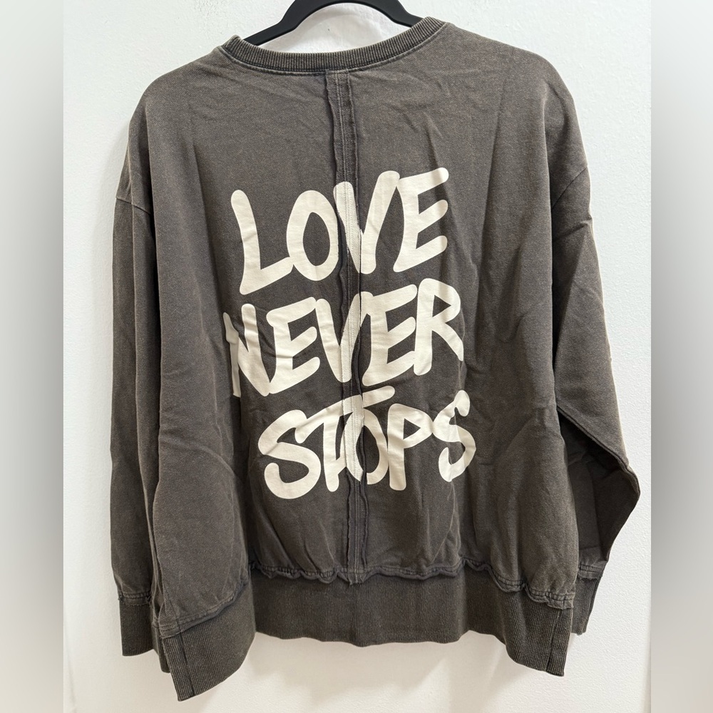 Easel Gray Love Never Stops Sweatshirt - Picture 2 of 2